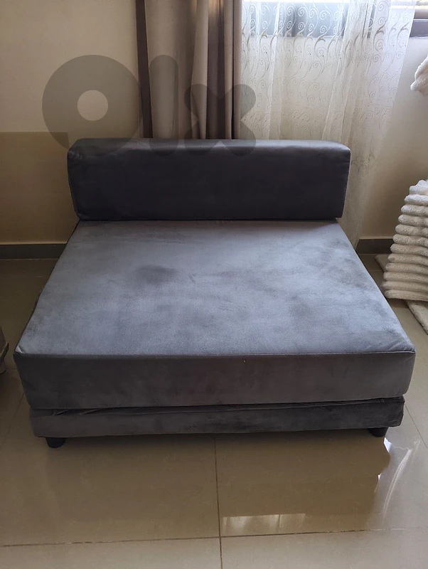 Sofabed موجود ببلدة صفاريه طريق صيدا جزين