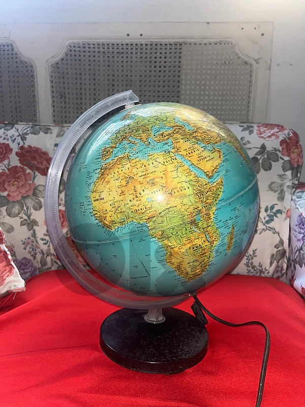 Vintage Nova Rico Illuminated Globe Lamp