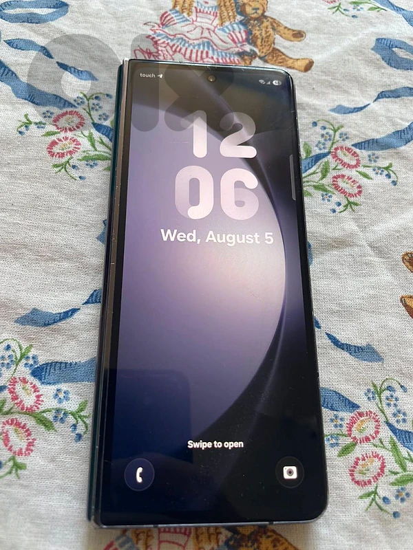 Samsung Z Fold 5