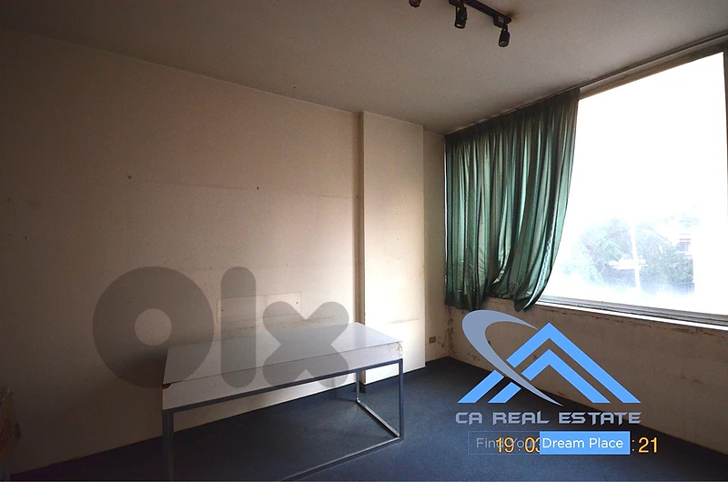 prime location office fir rent in badaro
