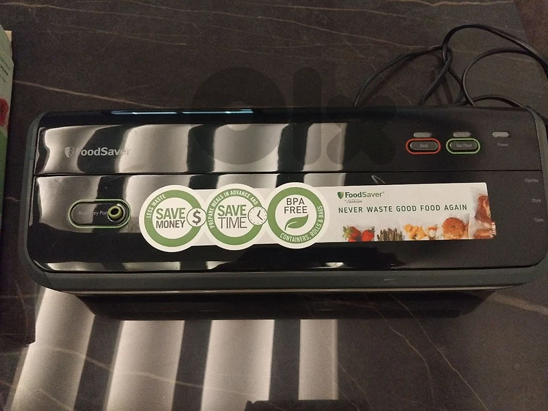 Food vaccum sealer Food vaccum sealer