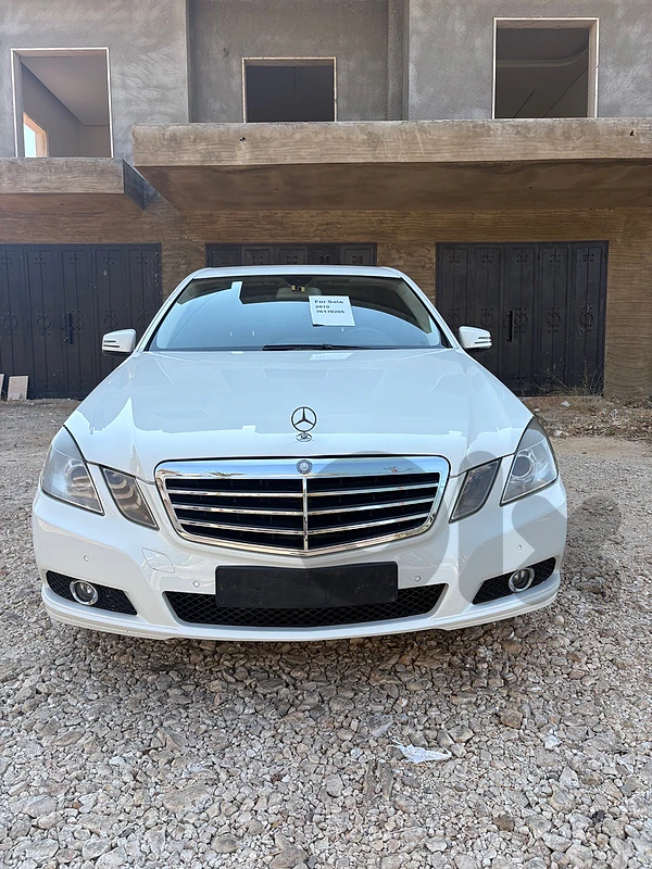 Mercedes-Benz E-Class 2010