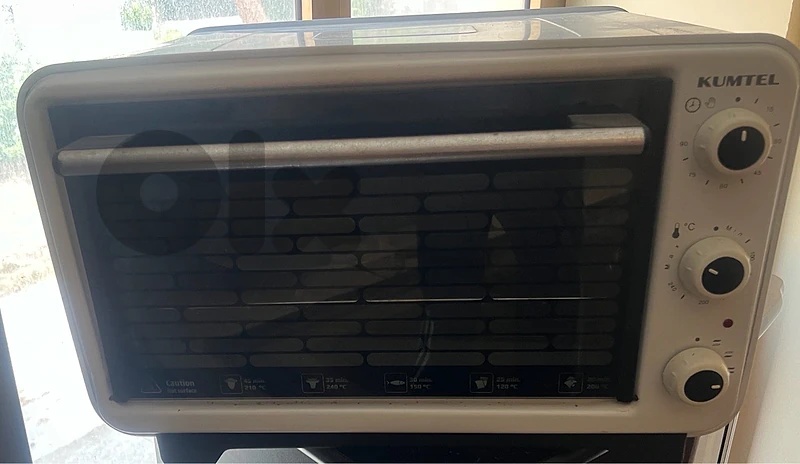 Kumtel oven Very clean excellent condition only used once فرن Kumtel