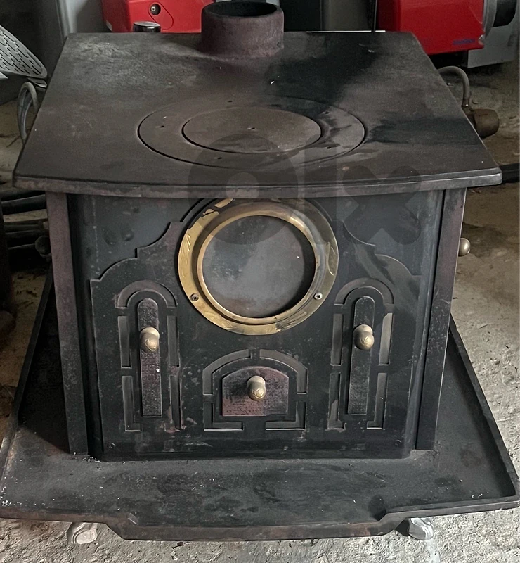 Heater on diesel very clean excelent conditionصوبة مازوت، نظيفةممتازة.