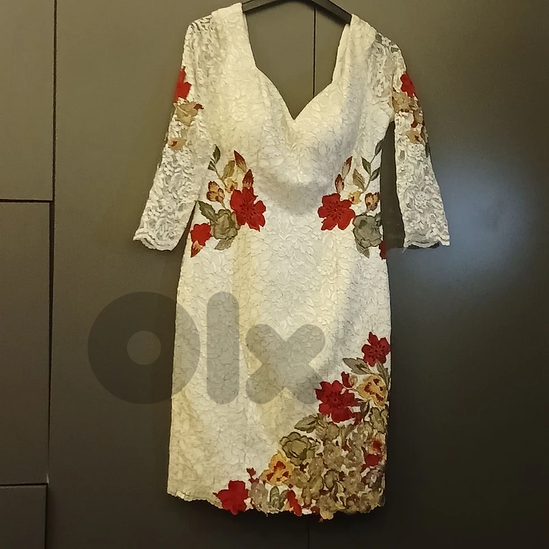 dress as new