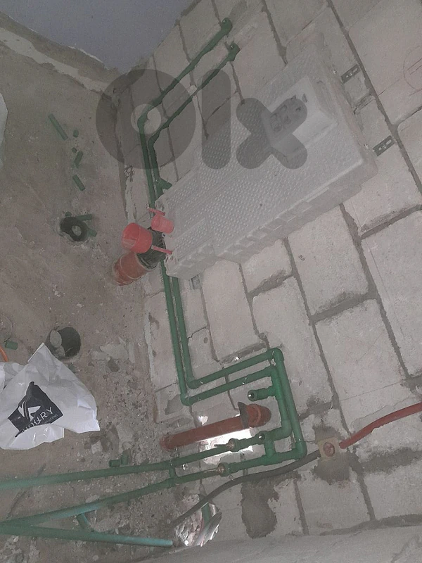 تعهدات سنكرية وبلاط بياض وسواد وشوفاج وطاقة شمسية