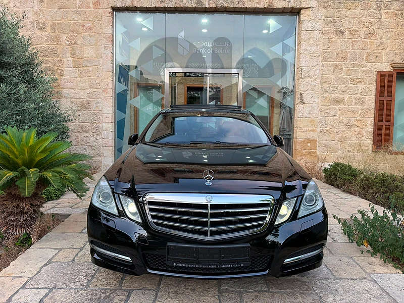 Mercedes E200 Gargour TGF 2012 ( 1 Owner 114,000 KM )