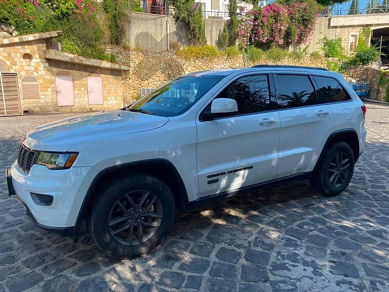 Grand cherokee laredo 2017 Grand cherokee laredo 2017