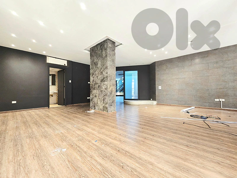 RAO26-5299 Office 550 m² for Rent – Verdun