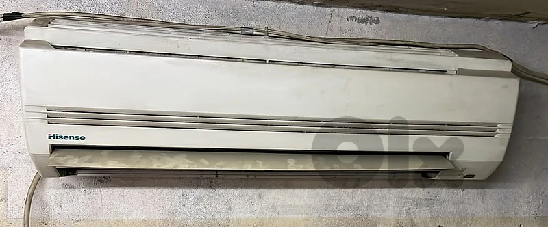 مكيف hisense 9000 نضيف بحالة جيدة
