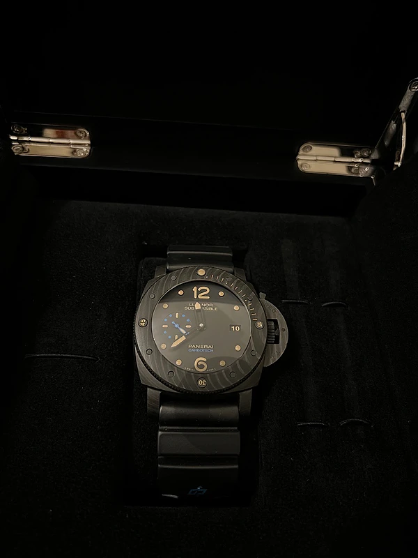 panerai carbotech pam616
