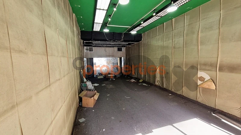 Shop For Rent In Achrafieh محل للإيجار في الأشرفية CPBMH44