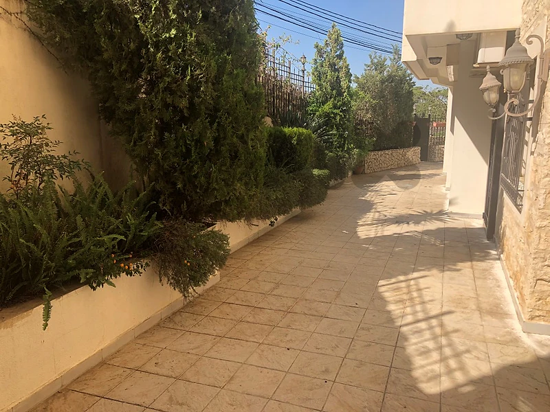 شقة للايجار في بيت مري Fully furnished Apartment for rent in Beit Meri