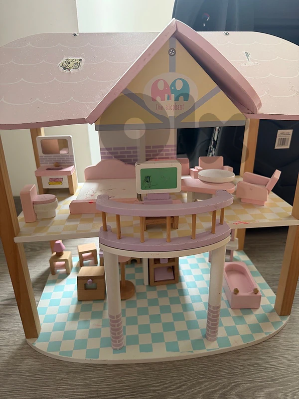 doll house