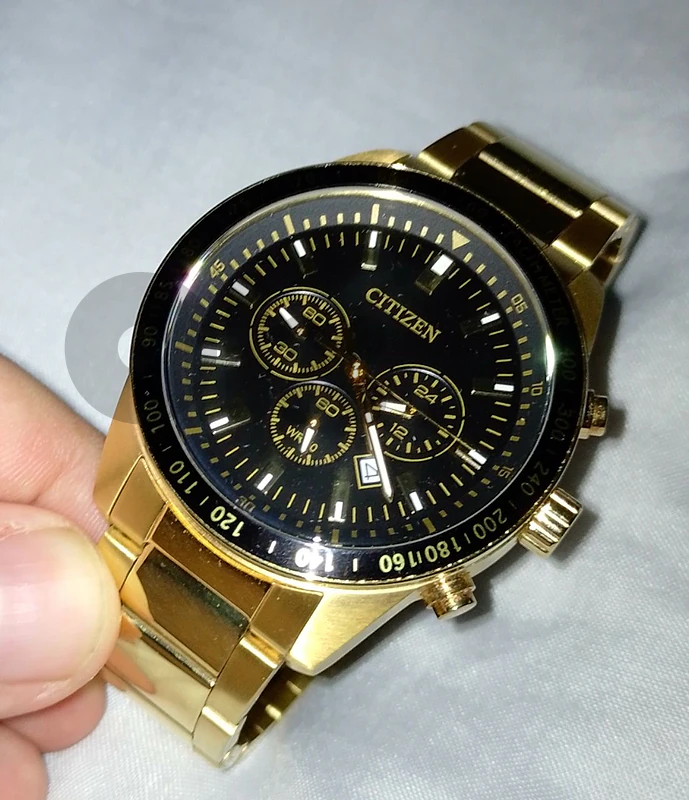 2 citizen watches like new for men