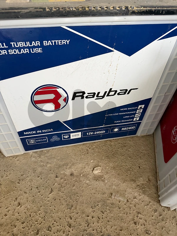 Four Use Acid Batteries for Sale ٤ بطاريات اسيد مستعملين للبيع
