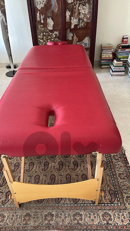 luxury massage table