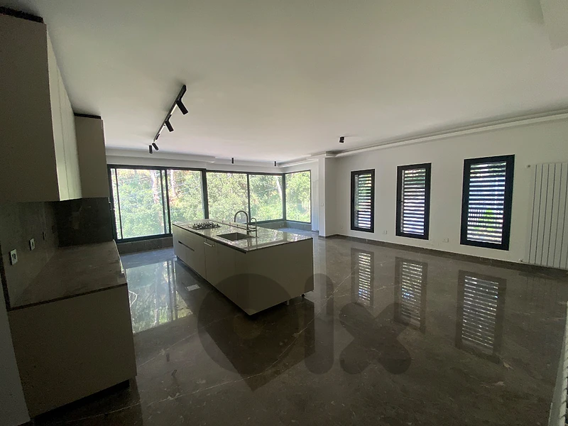 Unfurnished 3-Bedroom Apartment for Sale Broummana/Mar Chaaya MQML0022