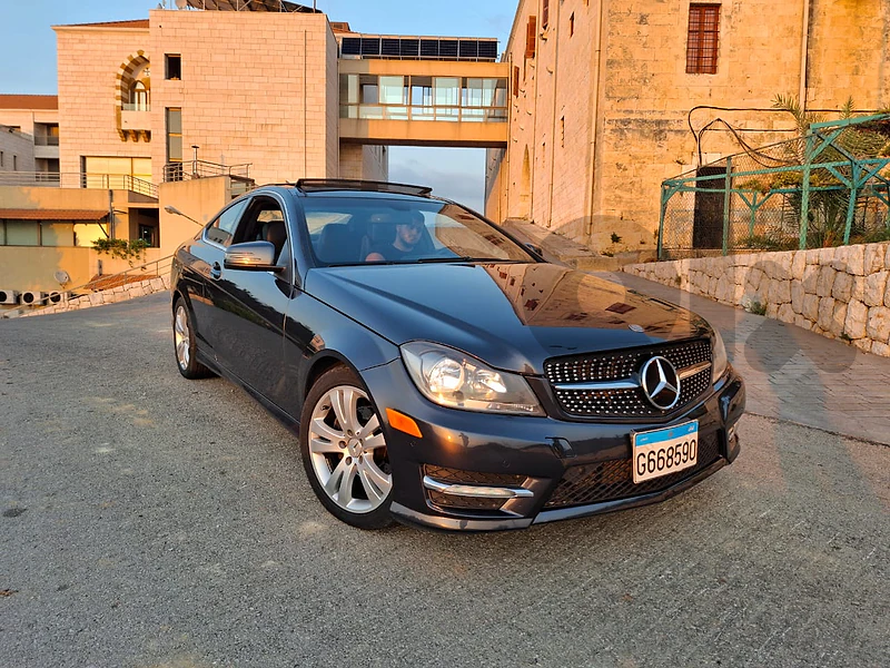 Mercedes-Benz C-Class 2013 68 000 miles