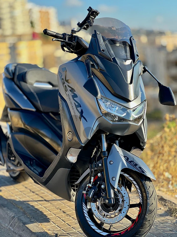 Nmax Azzo 2024