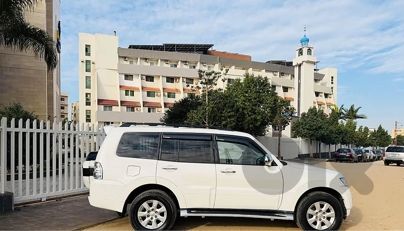 Mitsubishi Pajero 2016