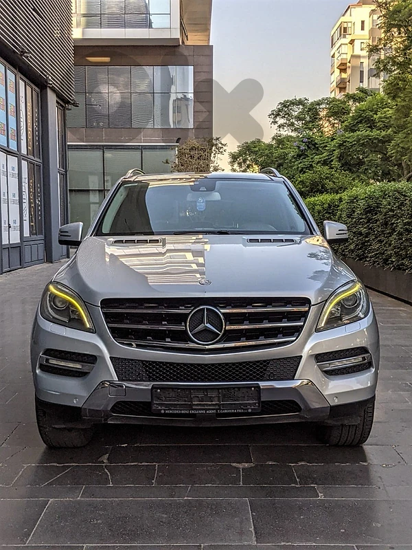 Mercedes ML350 4-Matic 2013/ One owner in lebanon Tgf kit AMG
