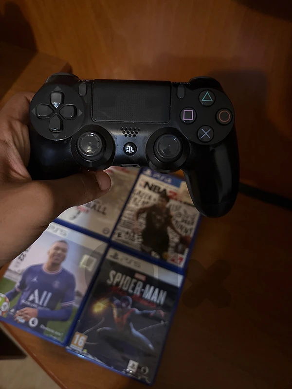 original ps4 controller bas 19$ whatsapp:79305574