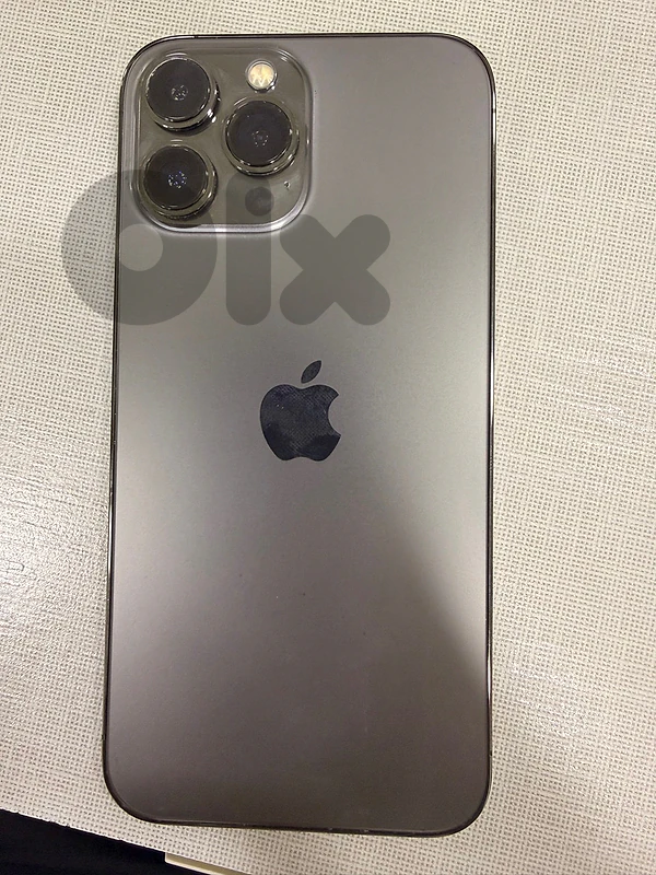 iphone 13 pro max 256 gb. excellent condition like new. 550$ 03123421