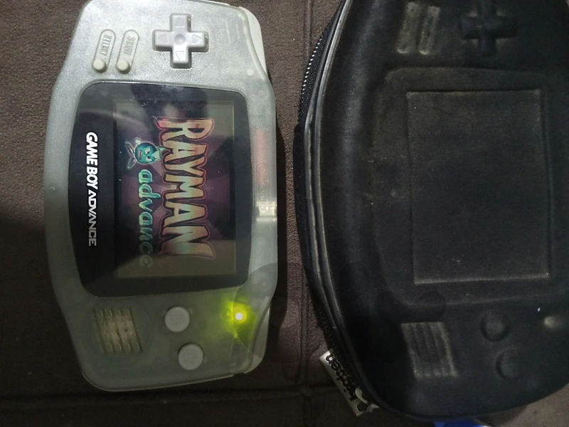 Gameboy advance 2000