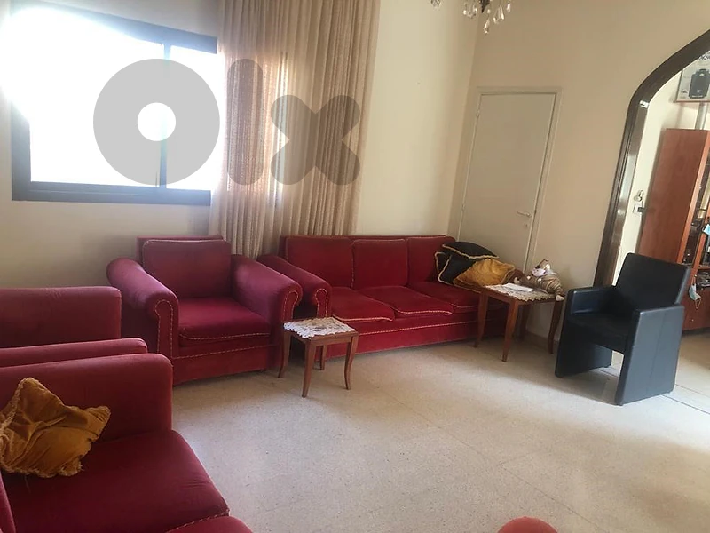 Apartment for sale in Ain Remmeneh شقة للبيع في عين الرمانة