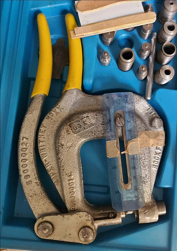 Roper Whitney No. XX Deep Throat Hand Punch Kit