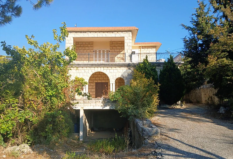 Duplex fully furnished in Zan, Batroun