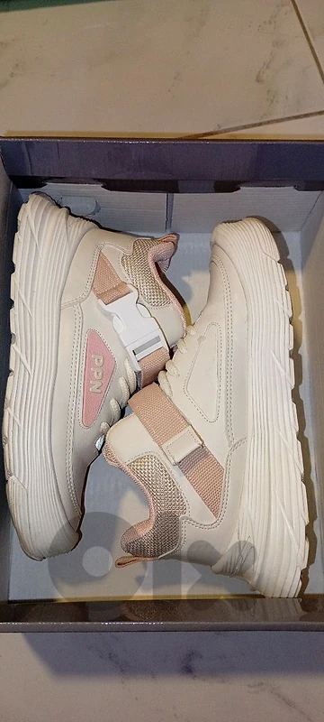 صباط للاطفال shoes for kids