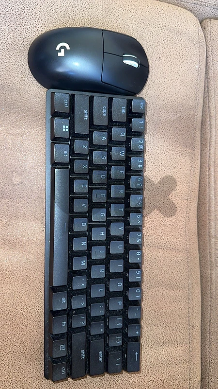 Logitech G Pro X Superlight 2 + Razer Huntsman Mini