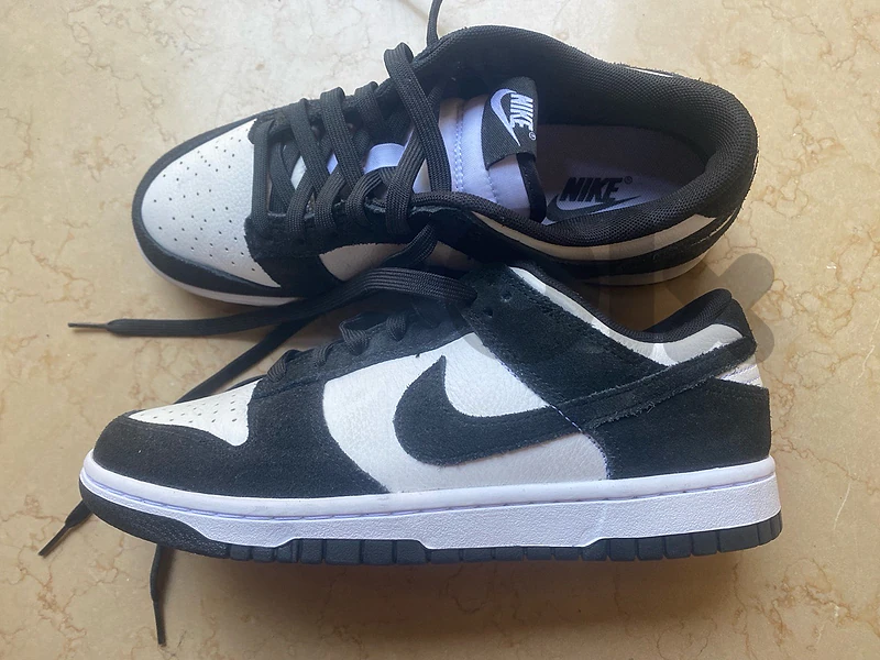 Original Nike Shoes – Brand New, Never Worn – Size 7.5