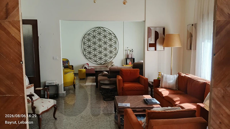 Apartment For Sale in Achrafieh 350,000$ شقة للبيع في الأشرفية
