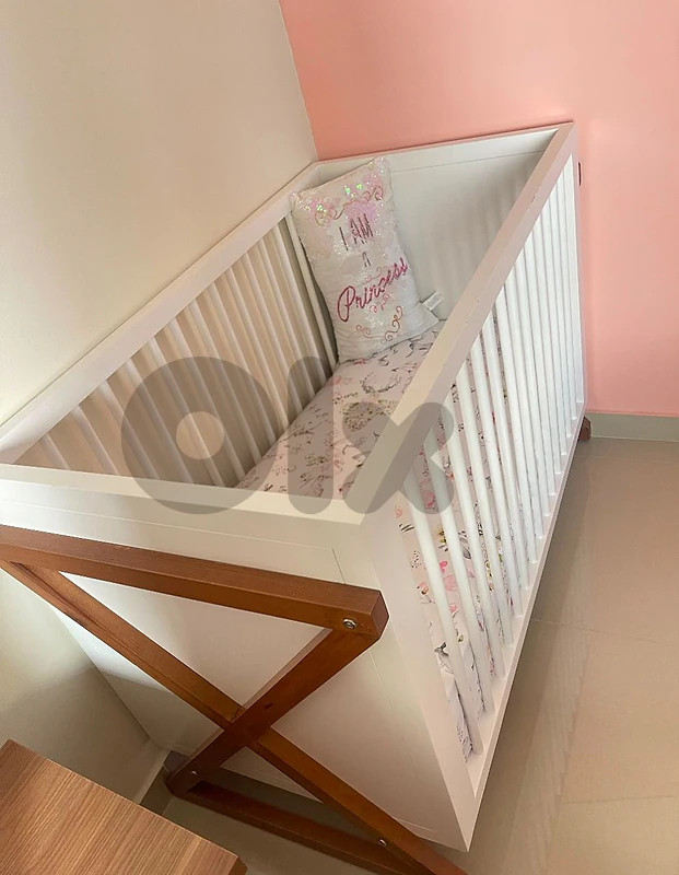 baby crib