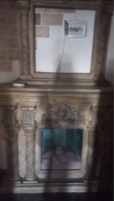 مدفأة ديكورية كلاسيكية – Faux Fireplace