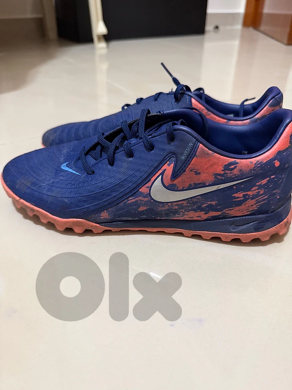 Nike Phantoms Force 9 Erling Haaland signature