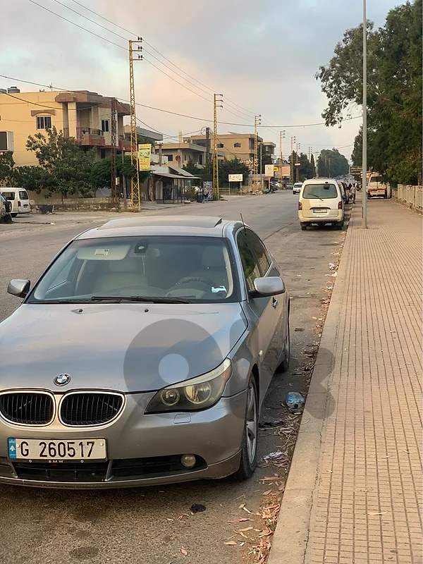 BMW M5 2005 BMW E60 2005 530i