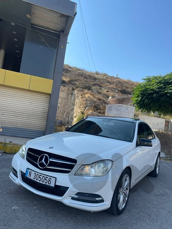 Mercedes-Benz C300 2013