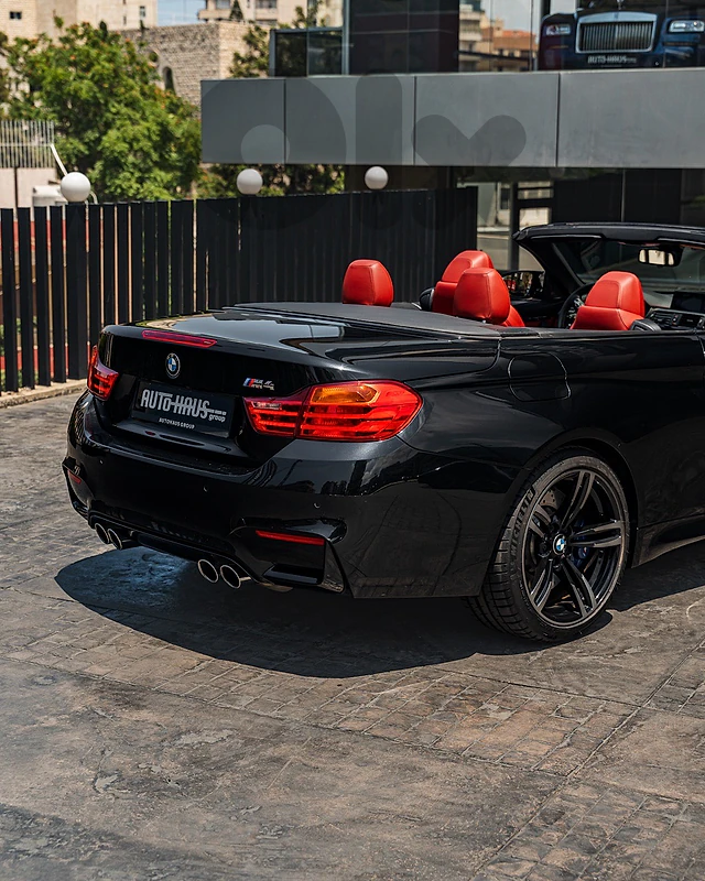 BMW M4 2016 !!! 12,000 KM ONLY - ONE OWNER - COLLECTIBLE !!!!!!