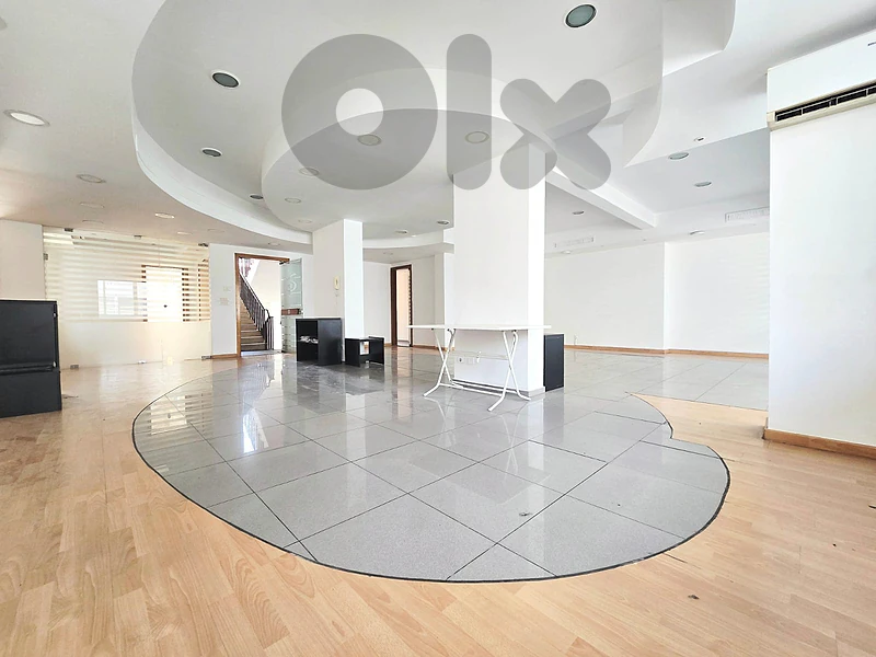 RAO26-5306 Office 230 m² for Sale – Achrafieh