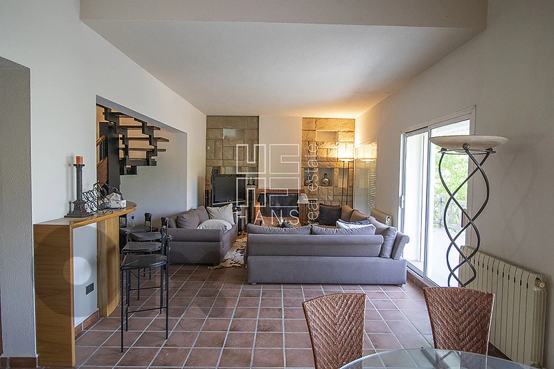 Duplex for rent in Plateaux de Kfardebian