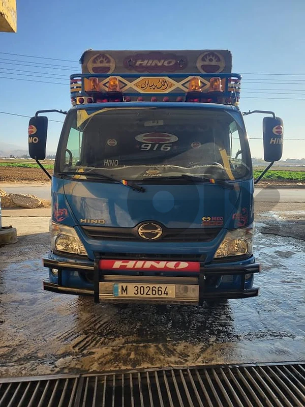 Hino 2017
