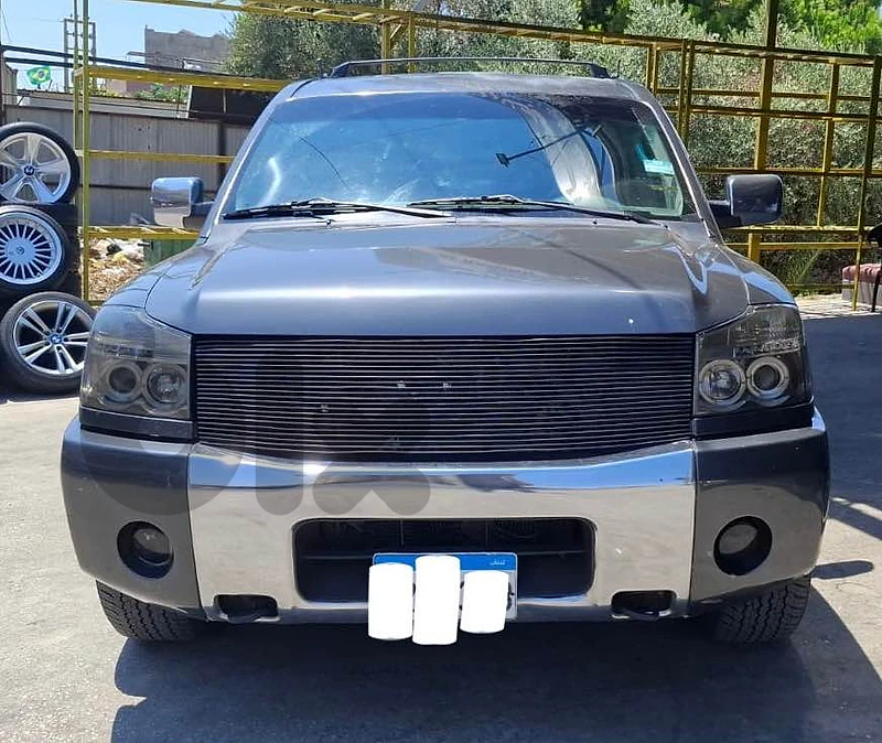 Nissan armada 2004