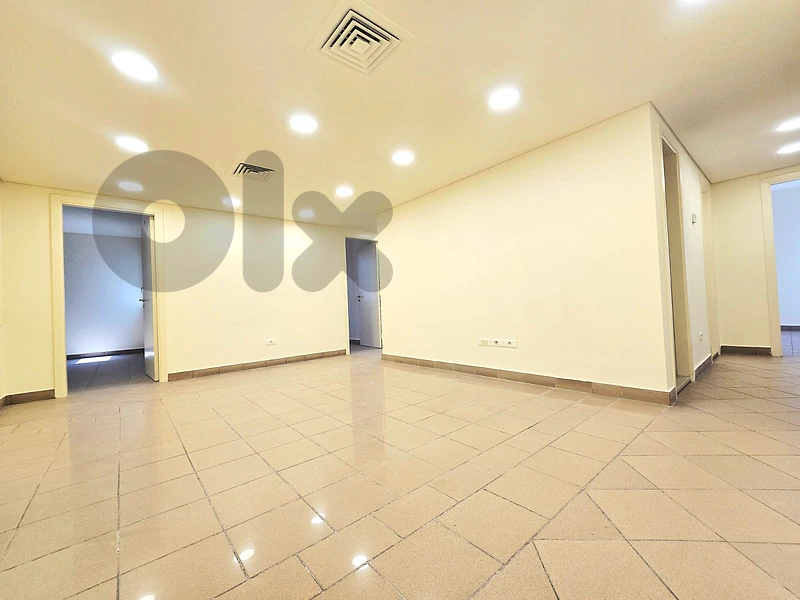 RAO26-5309 Office with 4  Parkings 160 m² for Rent – Hazmieh