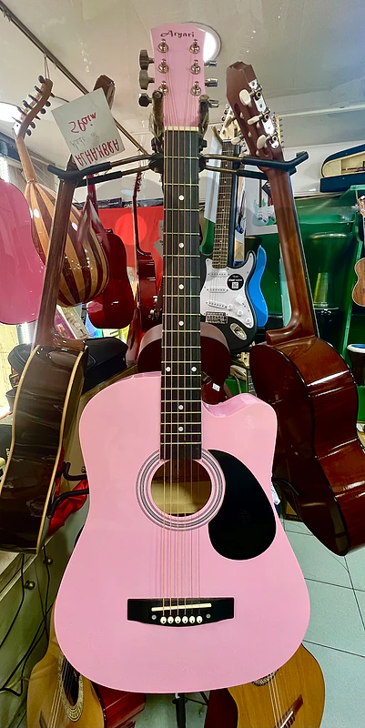 acoustic guitar غيتار اكوستيك