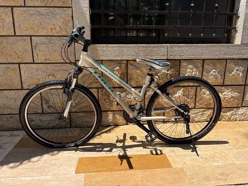 trek 4500 wsd mountain bike