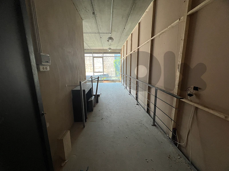 Office For Rent In Dbayeh  مكتب للإيجار في ضبية